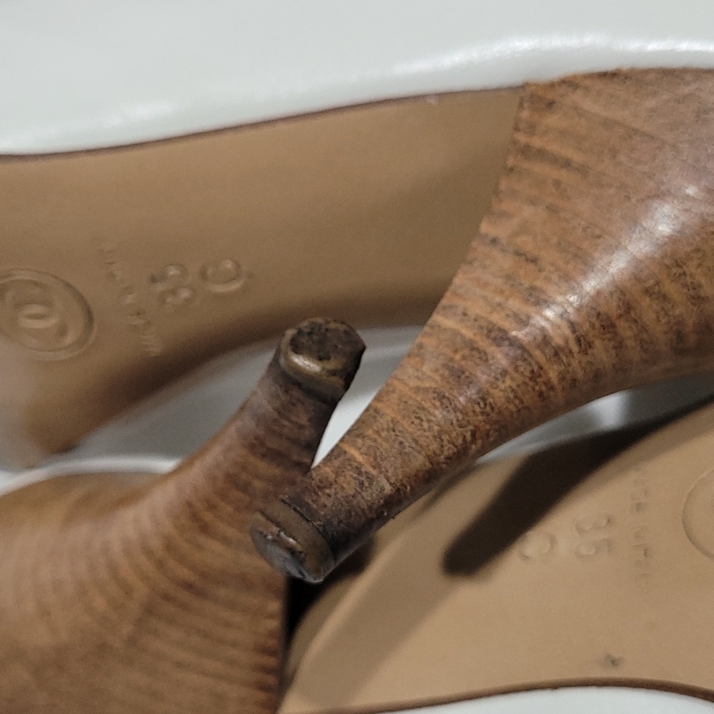 Chanel heel shoes  sz 35c - Picture 9 of 15